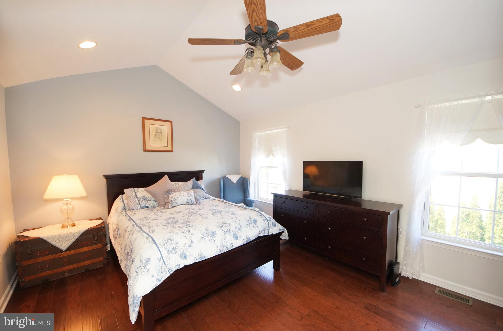 8 Sandstone Road East Windsor, NJ 08520 - Photo 30 of 46