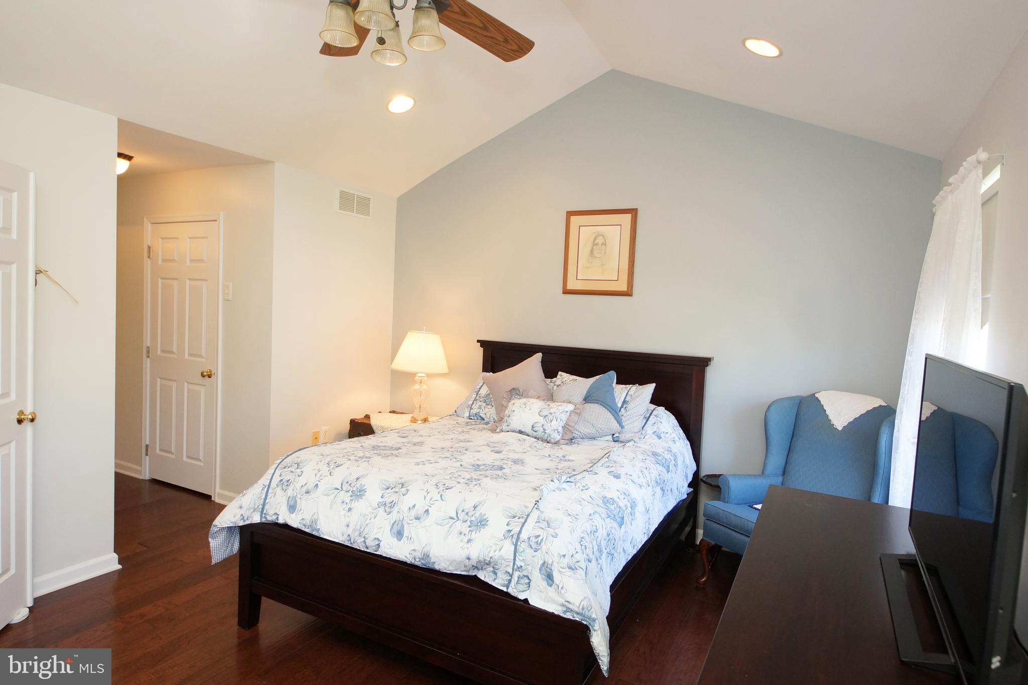 8 Sandstone Road East Windsor, NJ 08520 - Photo 31 of 46