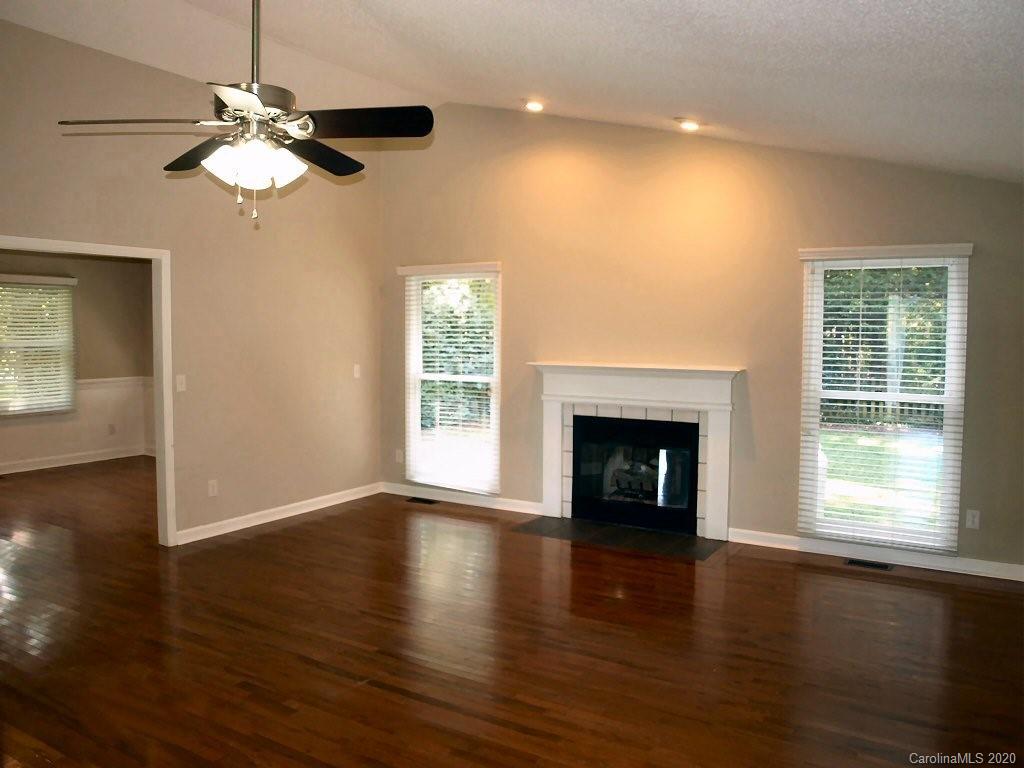 3673 Lake Shore Road South Denver, NC 28037 - Photo 4 of 27 Gallery Image 4