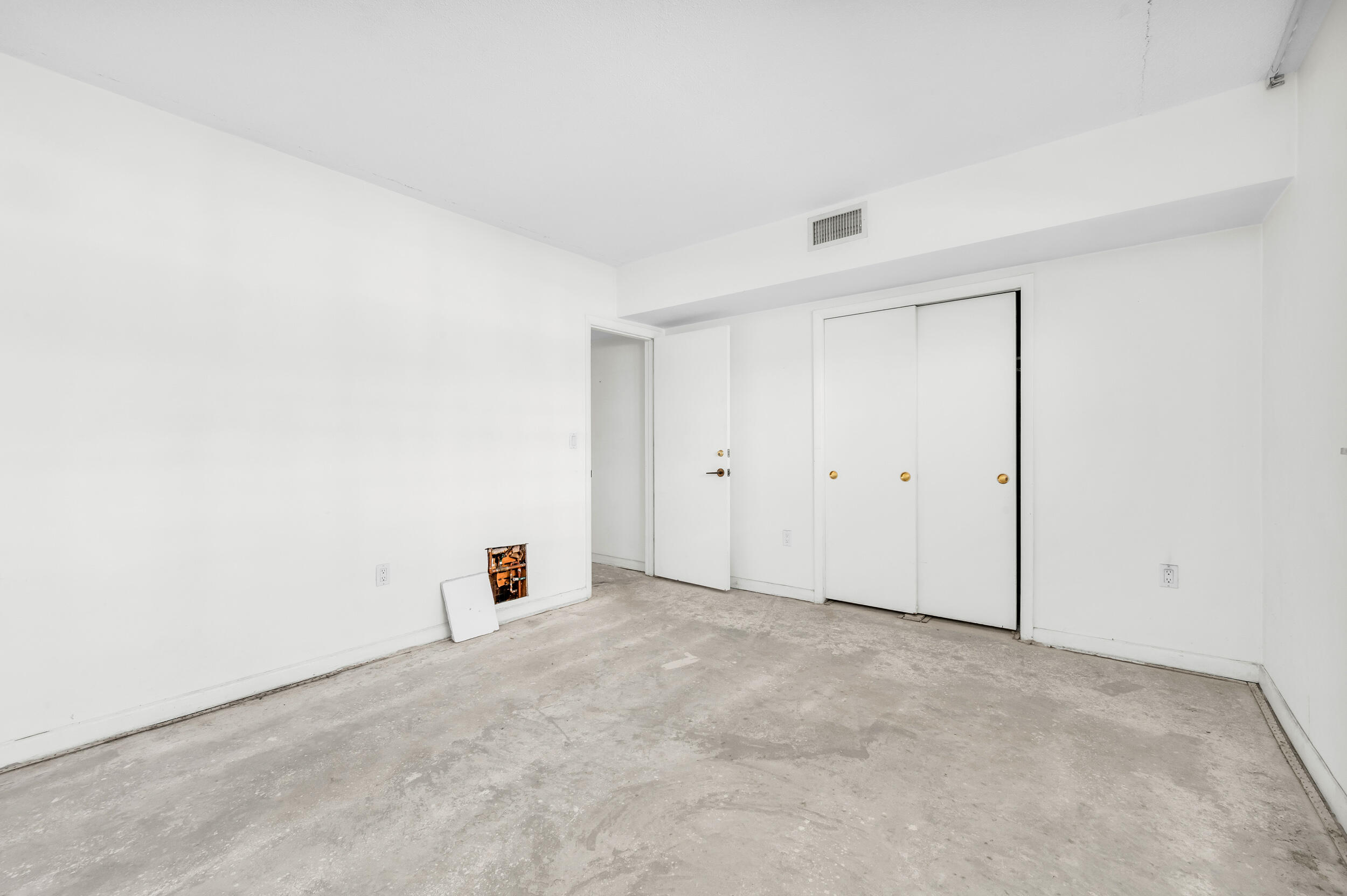 200 East Royal Palm Road, Unit 4040 Boca Raton, FL 33432 - Photo 16 of 22 Main Bedroom