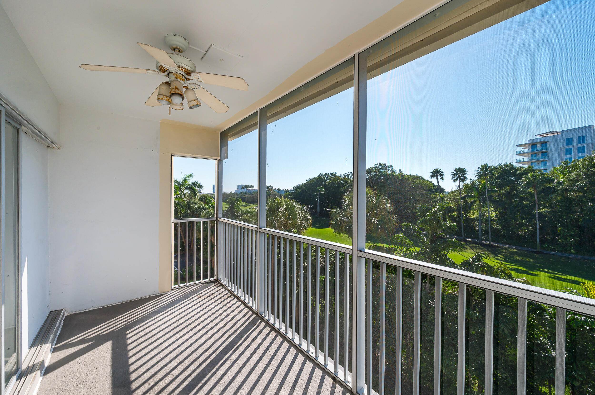 200 East Royal Palm Road, Unit 4040 Boca Raton, FL 33432 - Photo 6 of 22 Patio views
