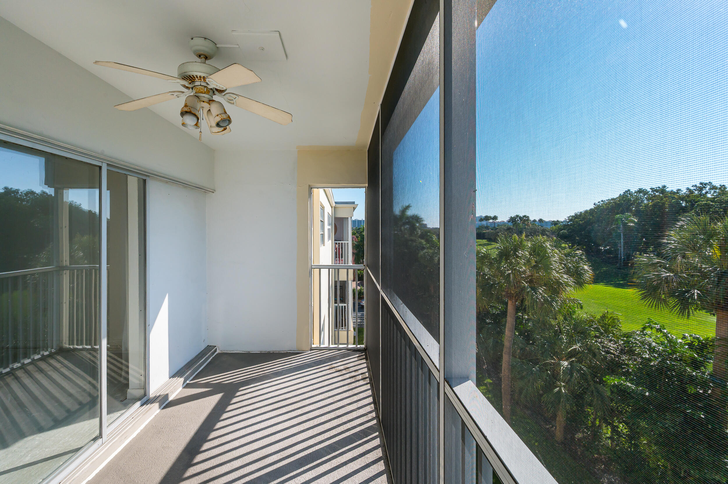 200 East Royal Palm Road, Unit 4040 Boca Raton, FL 33432 - Photo 7 of 22 Golf Course Views