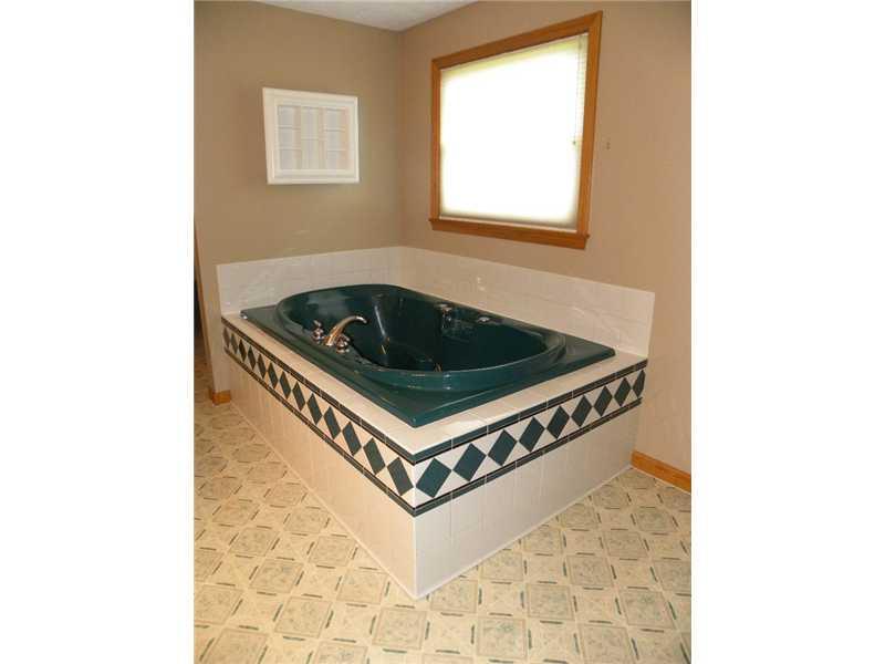 301 Wilson Pond Road Monmouth, ME 04265 - Photo 31 of 35 Master Bath/Spa.