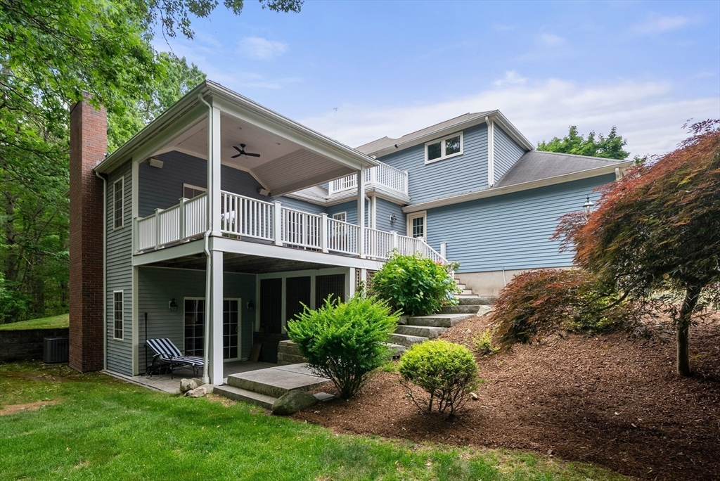 14 Harnden Road Foxboro, MA 02035 - Photo 4 of 40