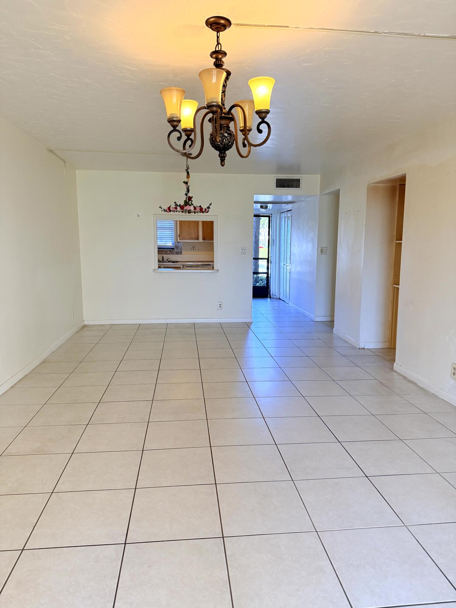 9300 Southwest 8th Street, Unit 107 Boca Raton, FL 33428 - Photo 3 of 23 Living Room