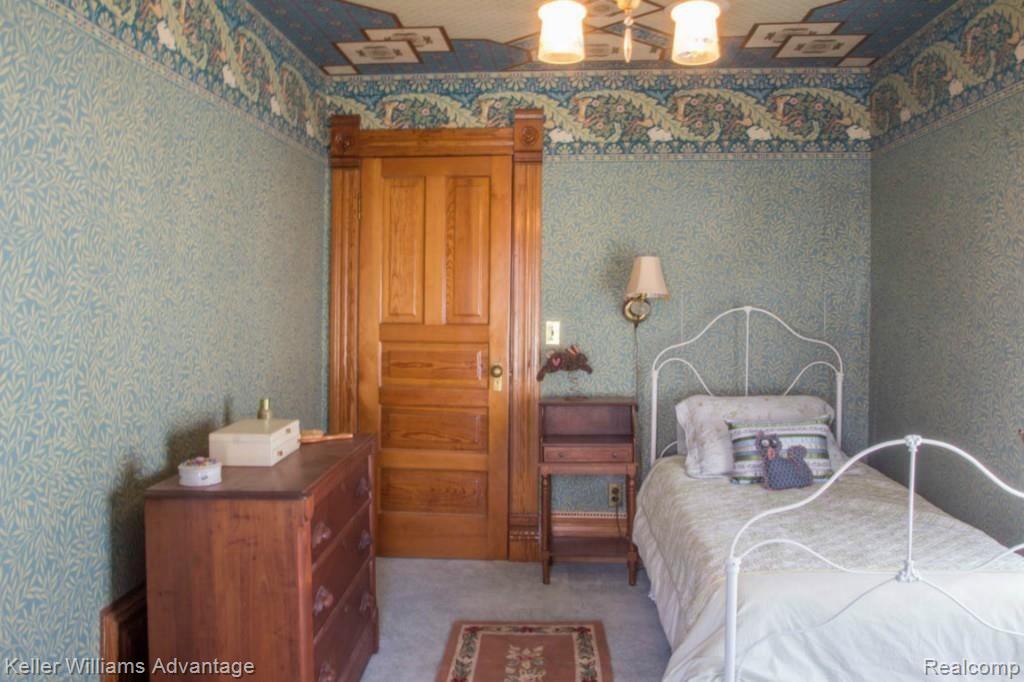 409 East Clinton Street Howell, MI 48843 - Photo 19 of 32 19_e clinton_409.jpg