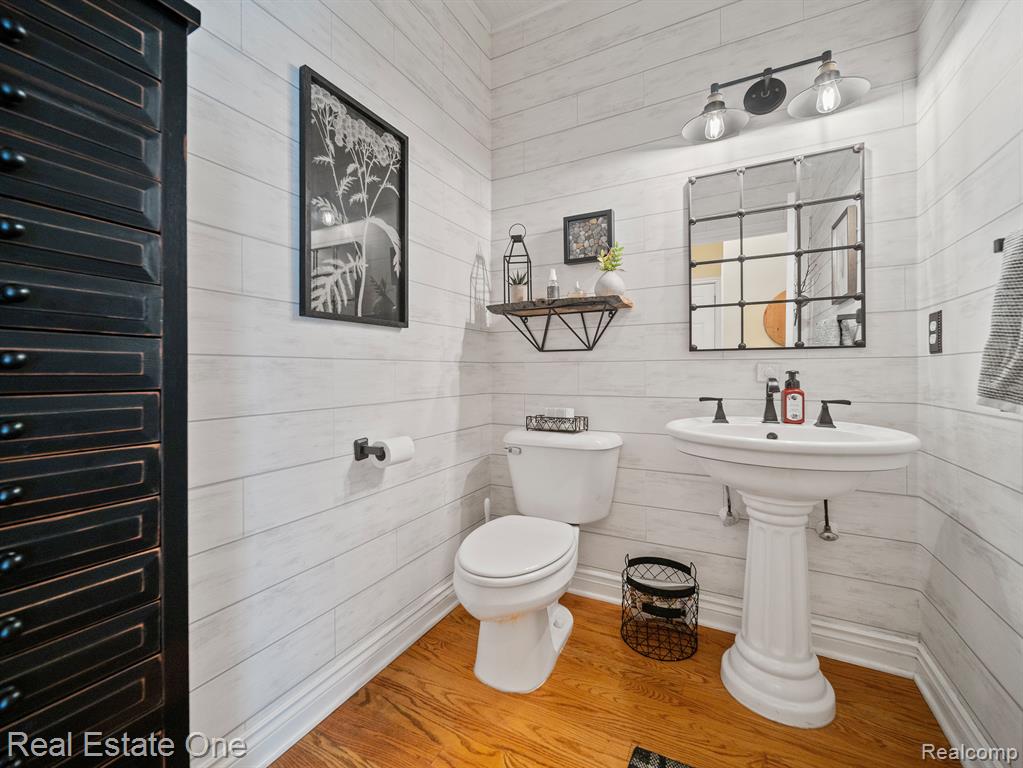 11622 Ridge Road South Lyon, MI 48178 - Photo 17 of 36