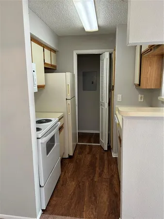 $89,900 | 241 Afton Square, Unit 304, Altamonte Springs, FL 32714