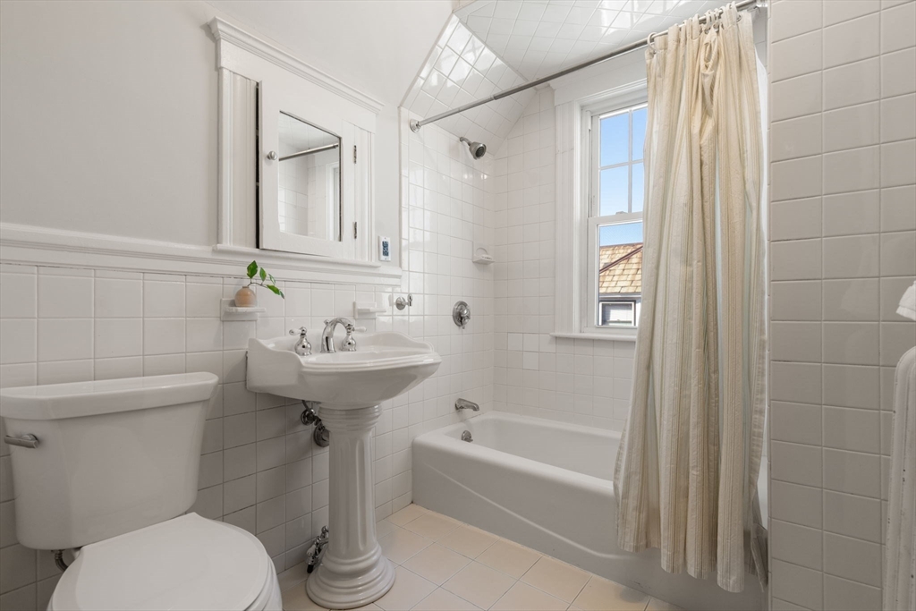40 Commonwealth Road, Unit 2 Watertown, MA 02472 - Photo 23 of 27 Gallery Image 23