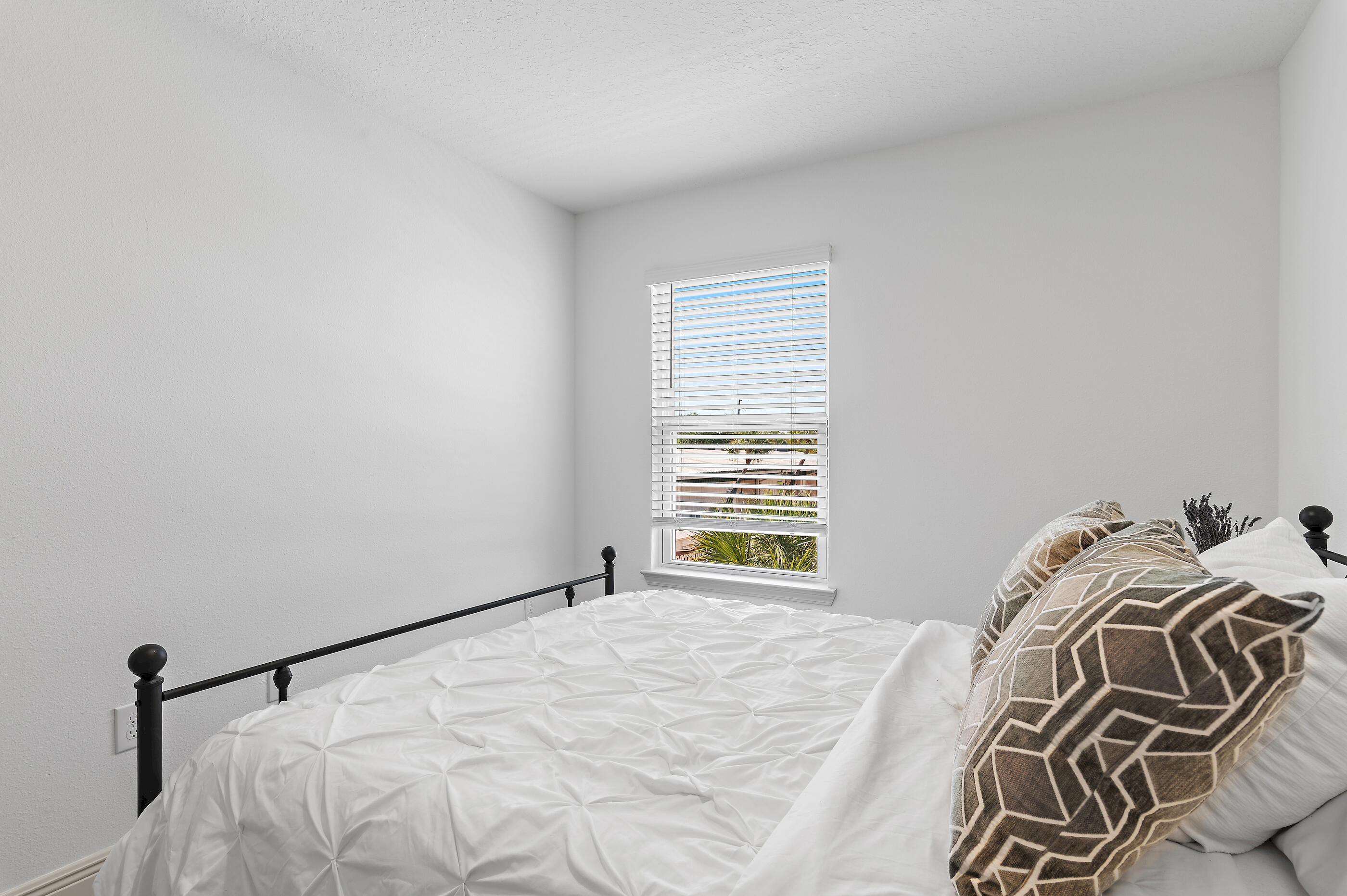 14 Redbird Loop Destin, FL 32541 - Photo 19 of 22 Additional bedroom