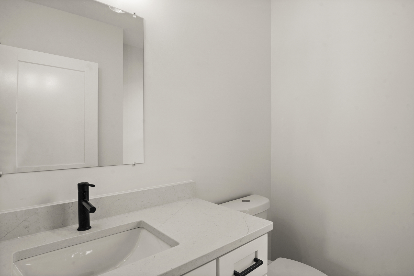 790 Wing Street Elgin, IL 60123 - Photo 23 of 29