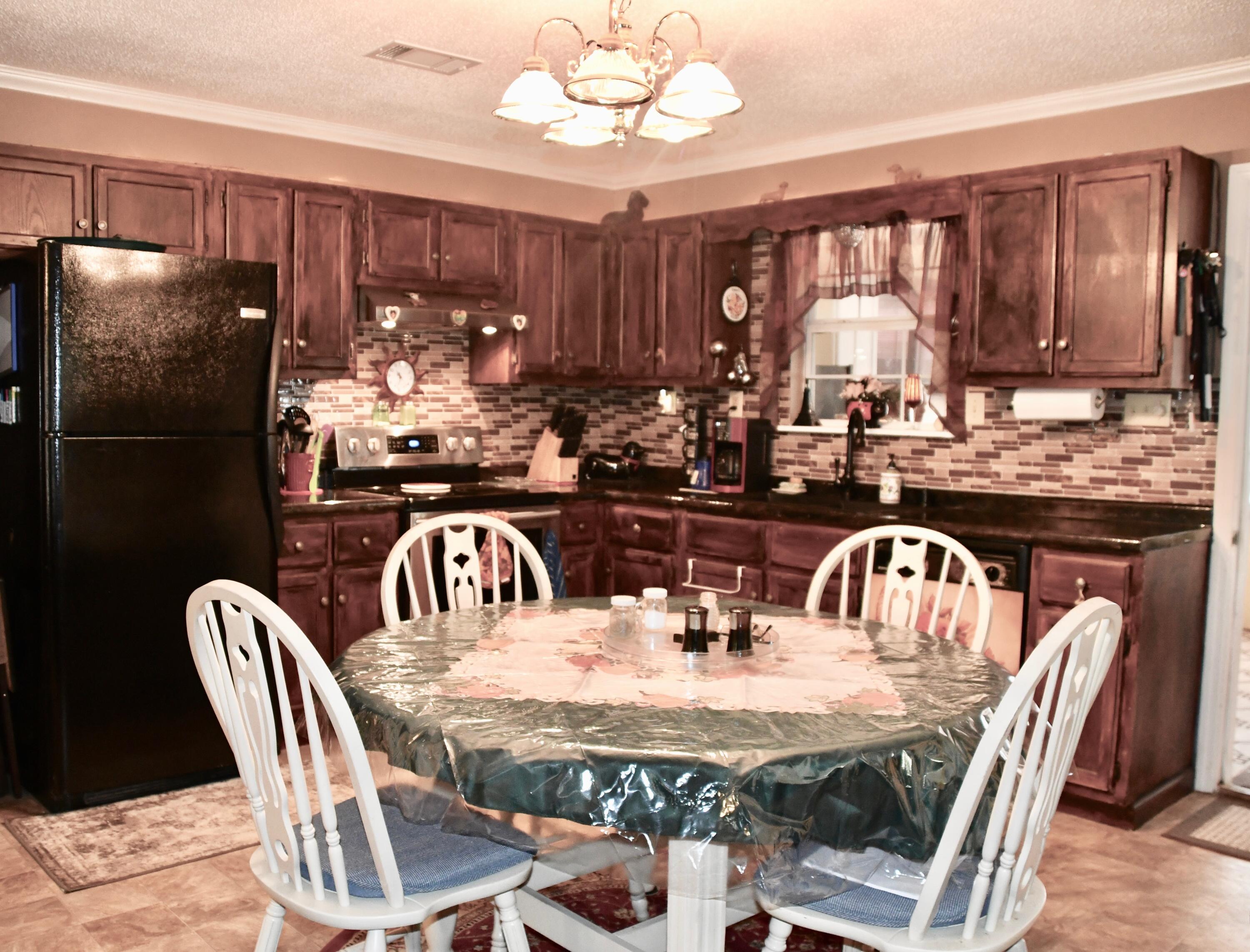 6463 Florence Road, Unit R Biloxi, MS 39532 - Photo 18 of 34 Kitchen