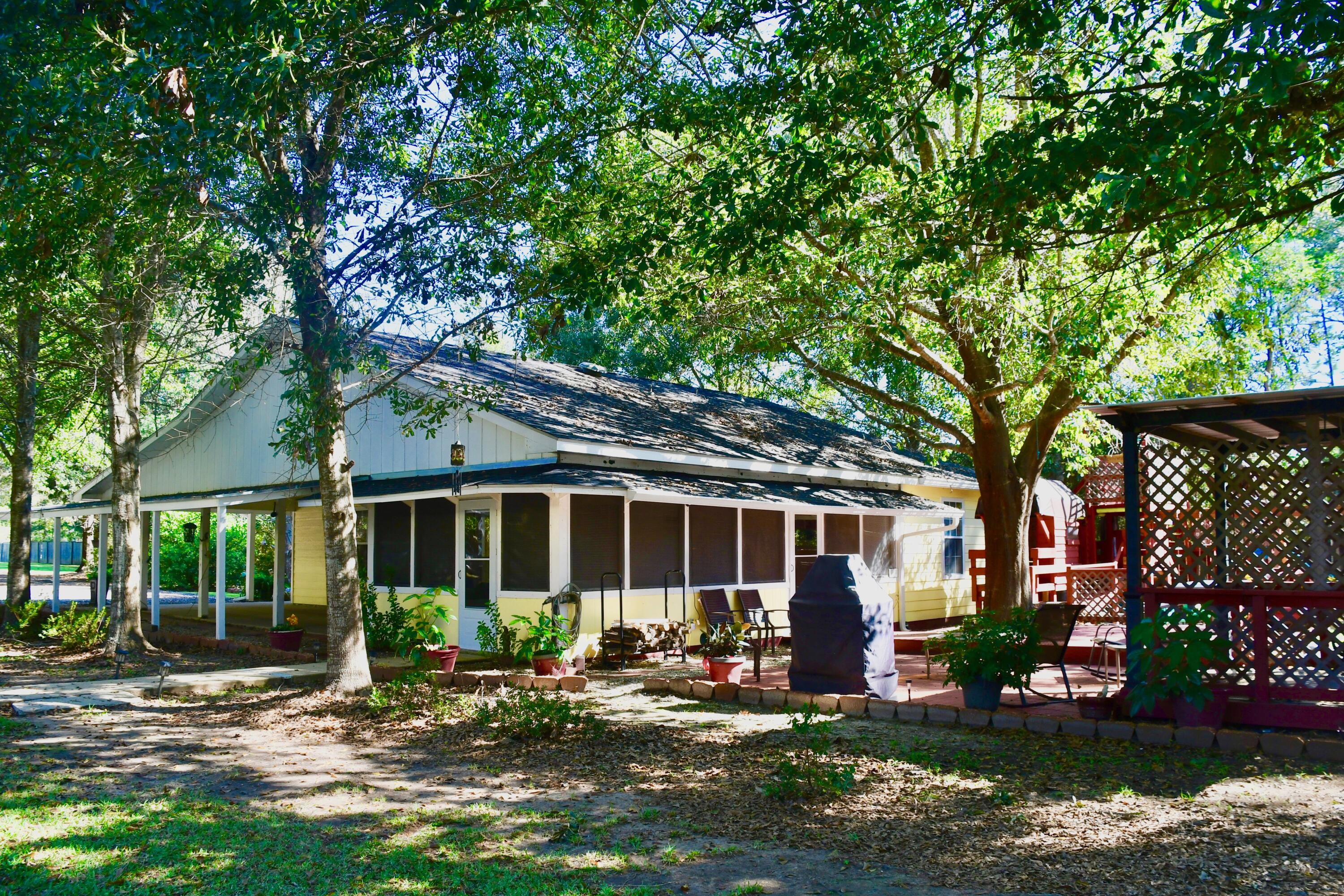 6463 Florence Road, Unit R Biloxi, MS 39532 - Photo 10 of 34 Exterior