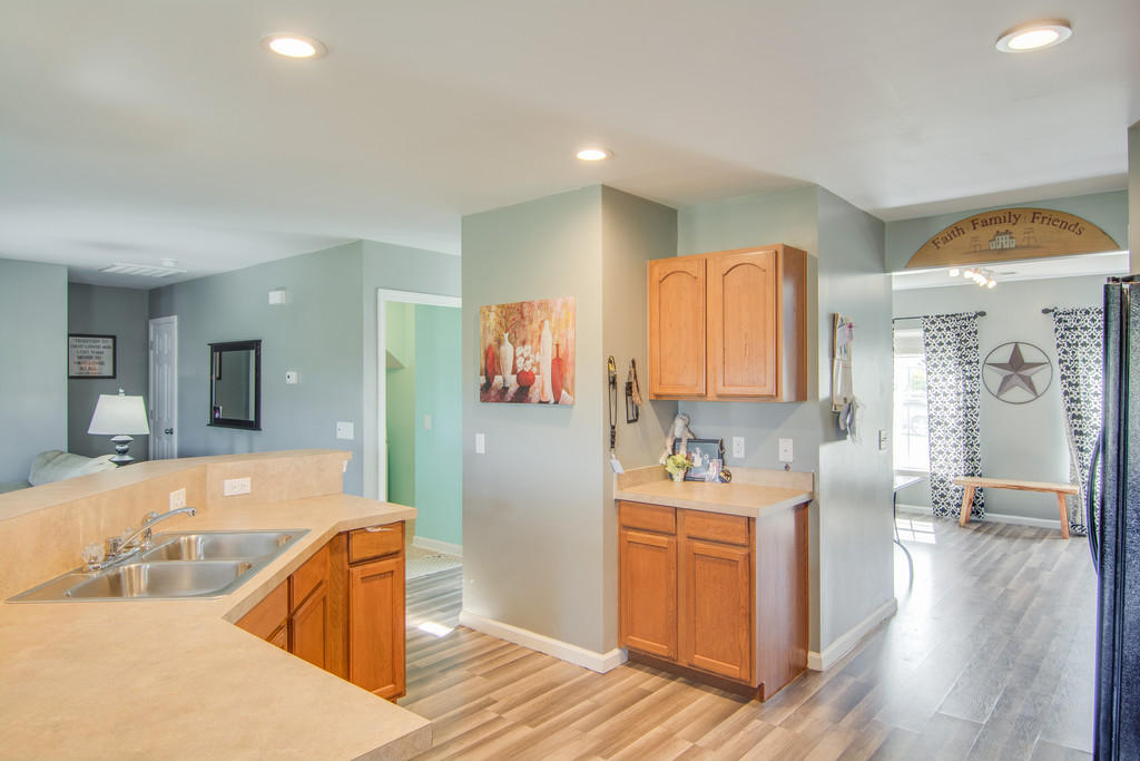 334 Deep River Road Summerville, SC 29486 - Photo 11 of 29 cs1710042-1012