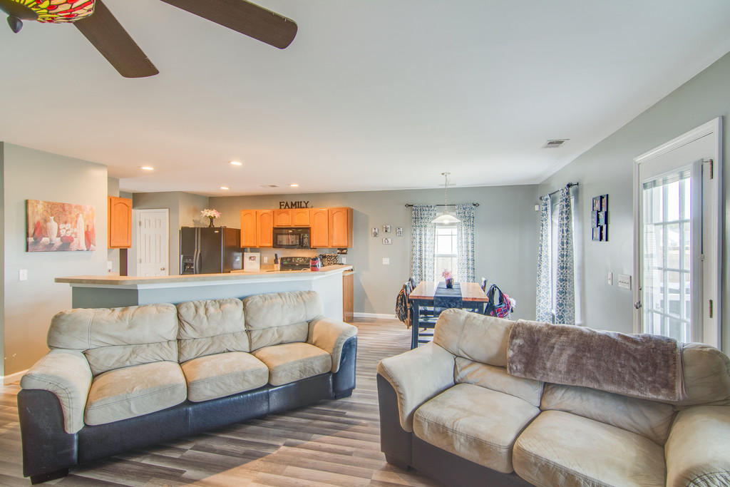334 Deep River Road Summerville, SC 29486 - Photo 8 of 29 cs1710042-1009
