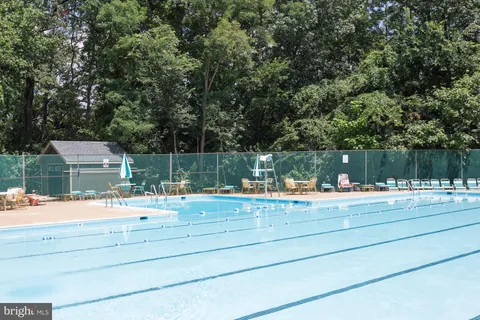 $335,000 | 1500 South Barton Street, Unit 595, Arlington, VA 22204