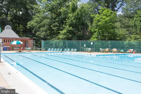 $335,000 | 1500 South Barton Street, Unit 595, Arlington, VA 22204