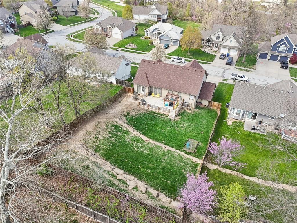 205 Double Tree Lane Smithville, MO 64089 - Photo 34 of 41