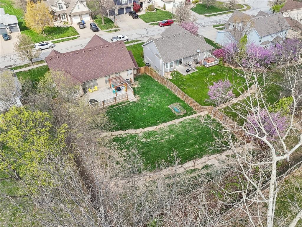 205 Double Tree Lane Smithville, MO 64089 - Photo 35 of 41