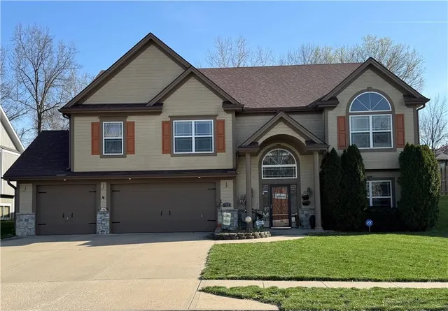 $419,900 | 205 Double Tree Lane, Smithville, MO 64089