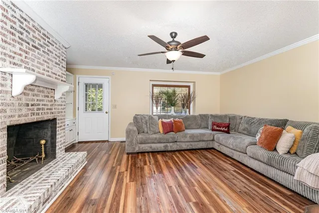 $454,900 | 6003 Muirfield Drive, Greensboro, NC 27410