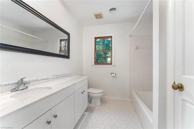 $454,900 | 6003 Muirfield Drive, Greensboro, NC 27410