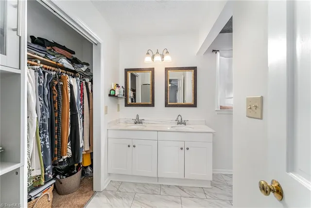 $454,900 | 6003 Muirfield Drive, Greensboro, NC 27410