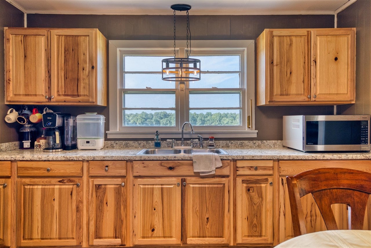 114 Alfred Collins Road Russellville, KY 42276 - Photo 6 of 26 Gallery Image 6