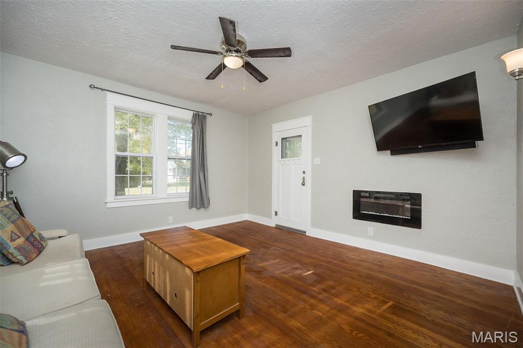 504 St Clair Road Fairview Heights, IL 62208 - Photo 8 of 52 Gallery Image 8