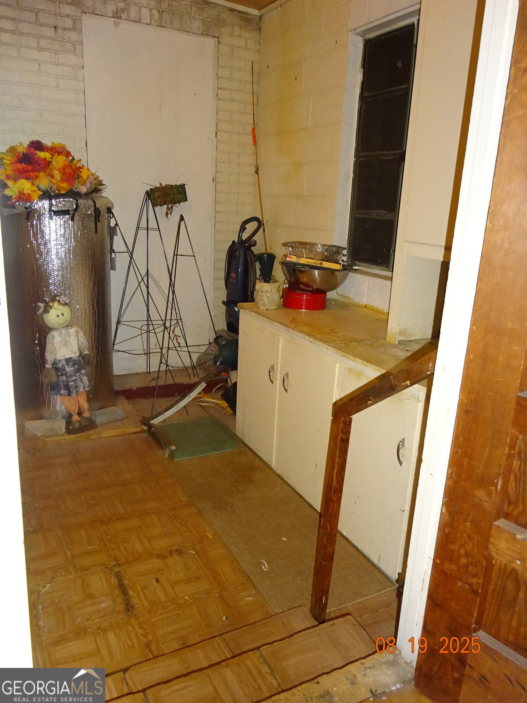 6 North Spring Street Claxton, GA 30417 - Photo 21 of 26 a view of a room with gym equipment