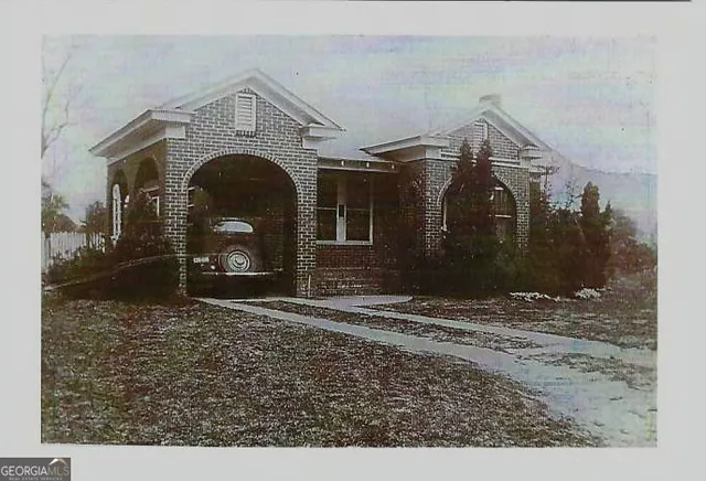 $155,000 | 6 North Spring Street, Claxton, GA 30417