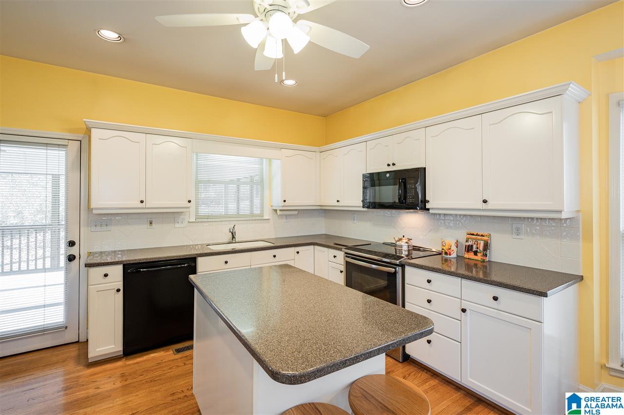 1146 Saddlebrook Road Birmingham, AL 35210 - Photo 1 of 48