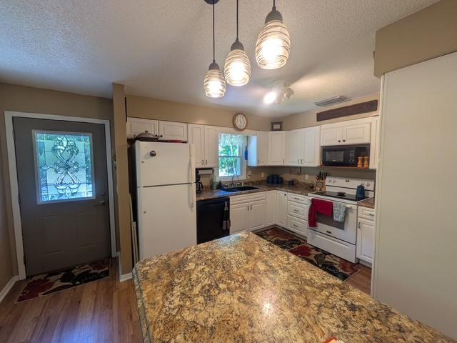 916 90th Street Amery, WI 54001 - Photo 8 of 23