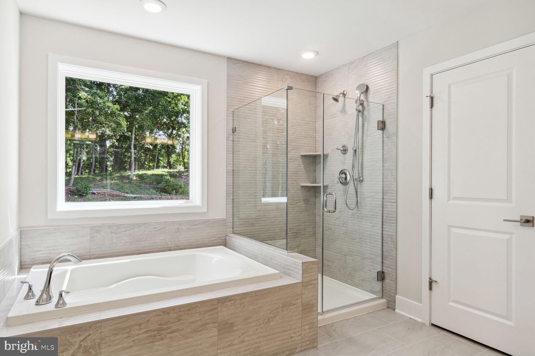 4022 Millner Road Nottingham, MD 21236 - Photo 21 of 30 Primary Bathroom