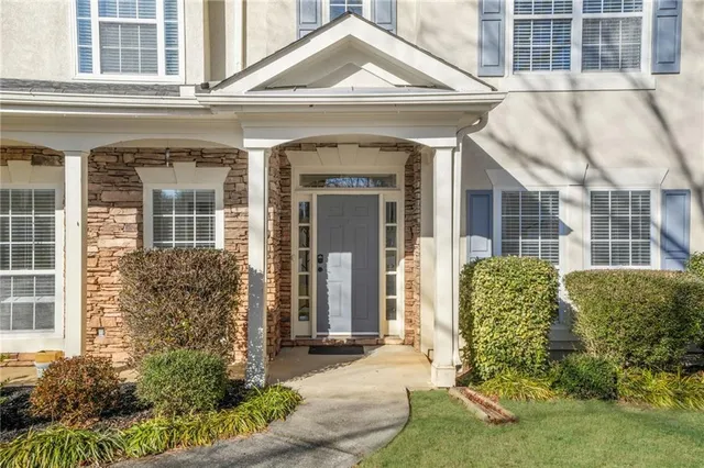 $2,400 | 812 Pinder Point Court, Lawrenceville, GA 30043