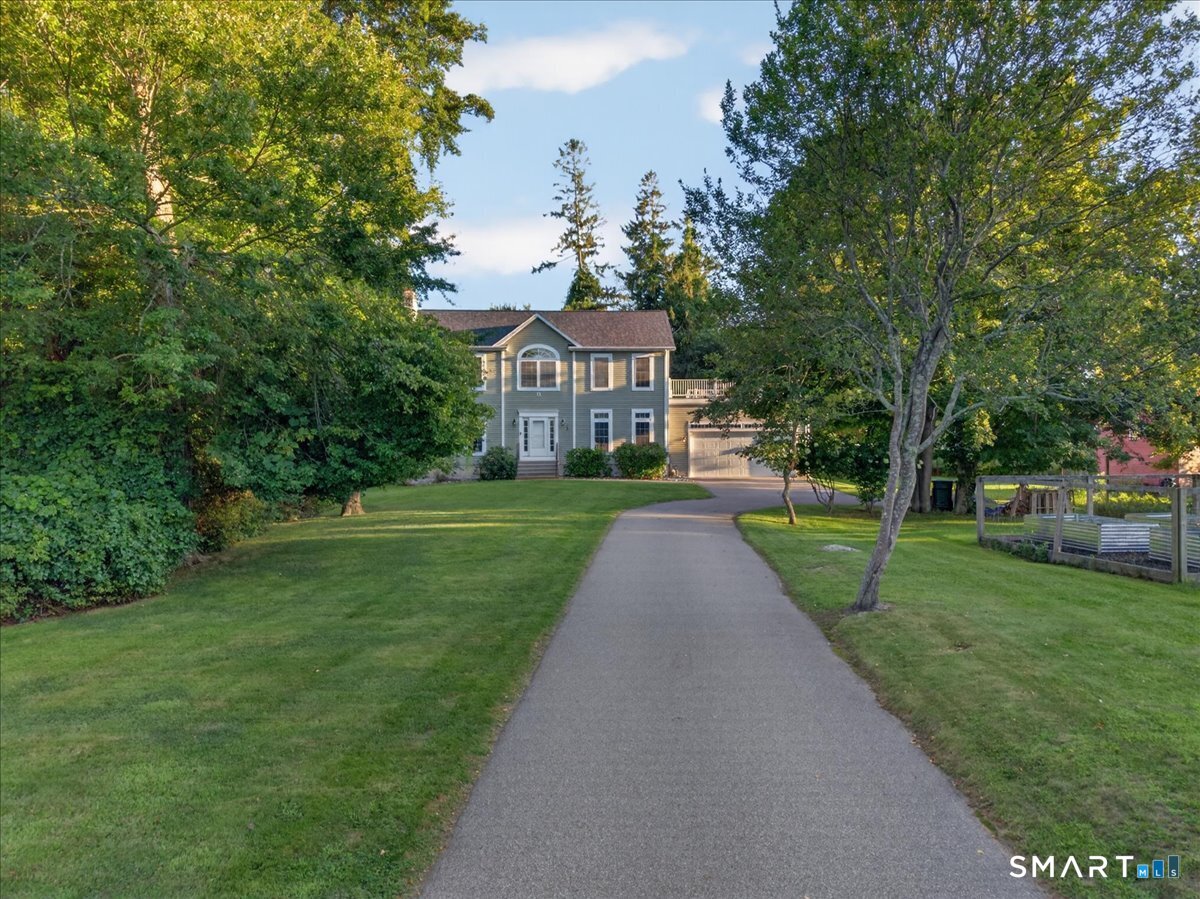15 R Lee Road Waterford, CT 06385 - Photo 2 of 40 Gallery Image 2