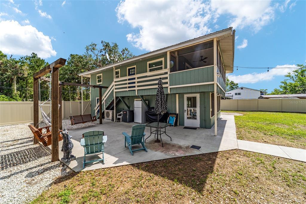 24628 Fox Road Astor, FL 32102 - Photo 7 of 96