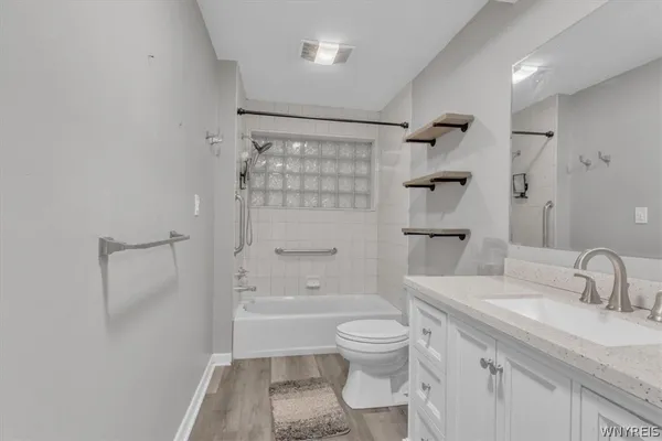 $1,850 | 2965 Jerauld Avenue, Niagara Falls, NY 14305