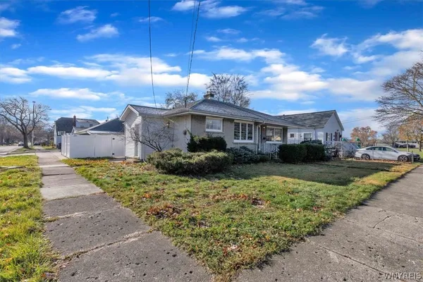 $1,850 | 2965 Jerauld Avenue, Niagara Falls, NY 14305
