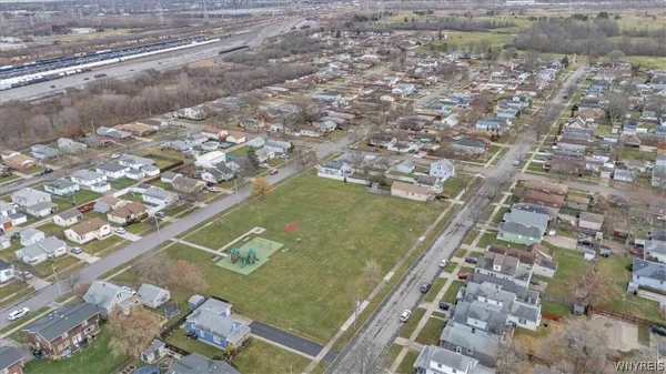 $1,850 | 2965 Jerauld Avenue, Niagara Falls, NY 14305