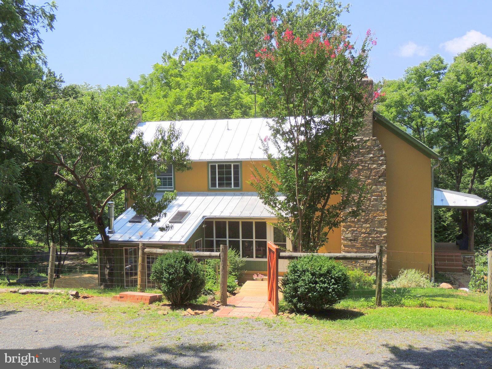 731 Pomeroy Road Front Royal, VA 22630 - Photo 4 of 16 Exterior (Rear)