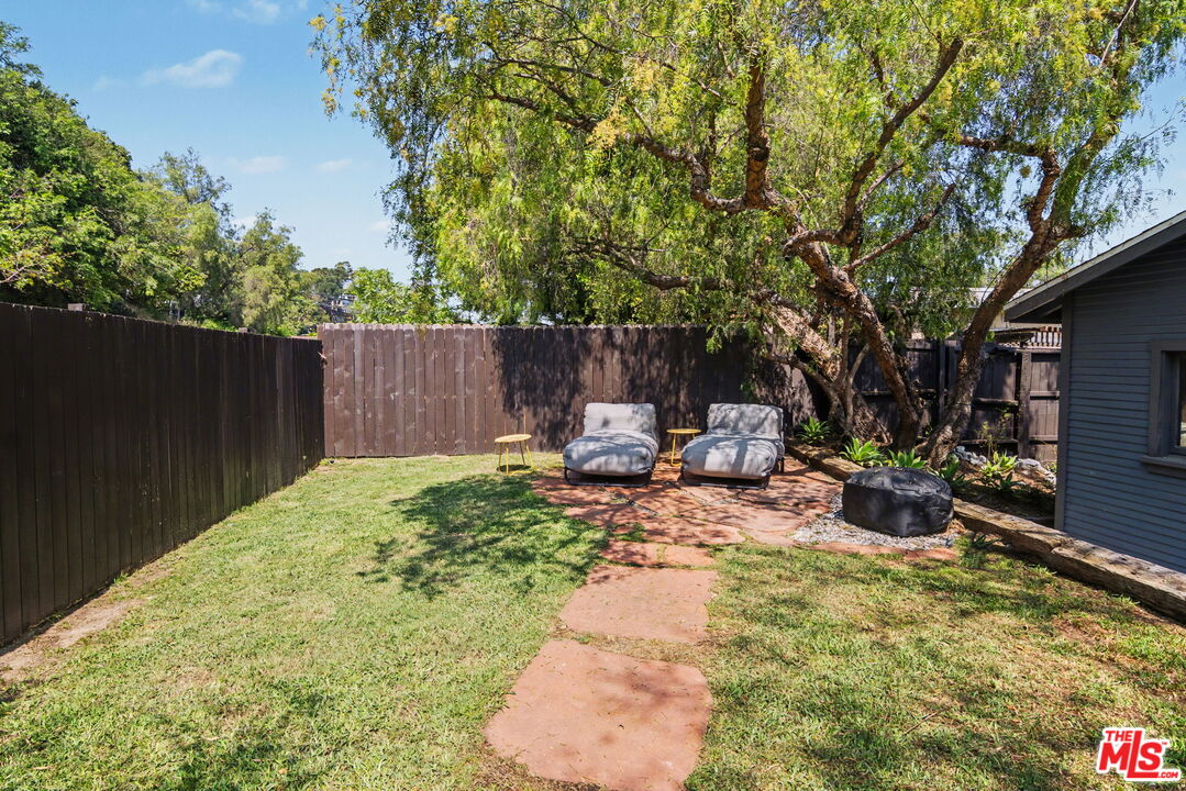 2449 Riverside Place Los Angeles, CA 90039 - Photo 48 of 50