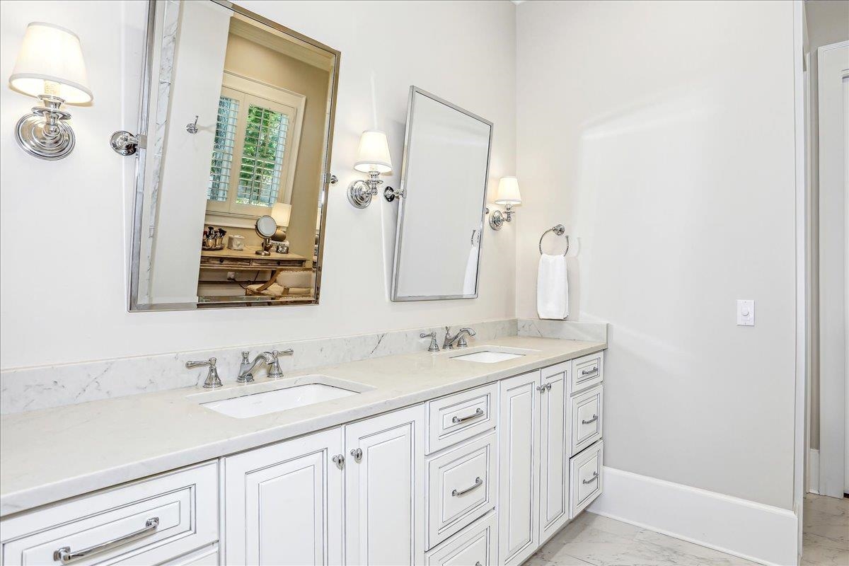 326 Poviner Place Fairhope, AL 36532 - Photo 27 of 41 Bathroom