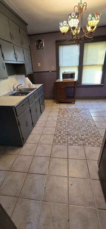 20 Rathburn Street Chicopee, MA 01020 - Photo 6 of 27
