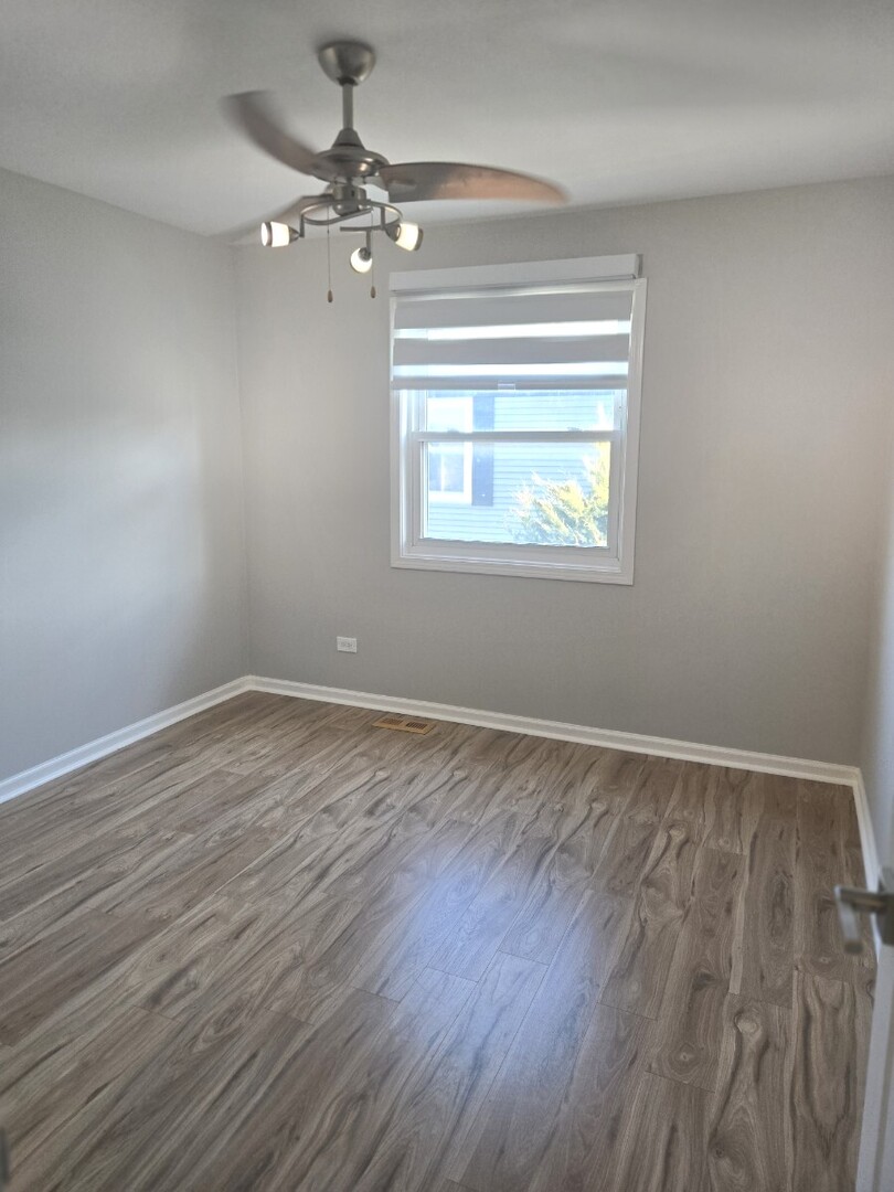 360 Inverrary Lane Deerfield, IL 60015 - Photo 9 of 19