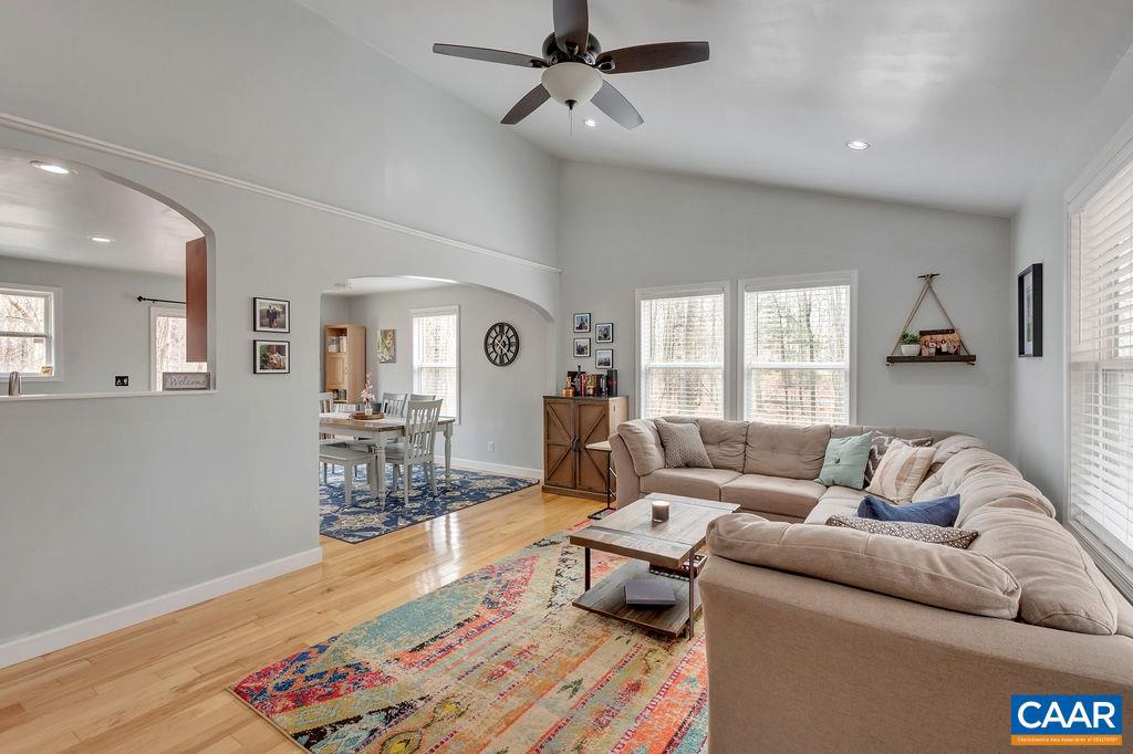 1118 Loving Road Zion Crossroads, VA 22942 - Photo 6 of 33