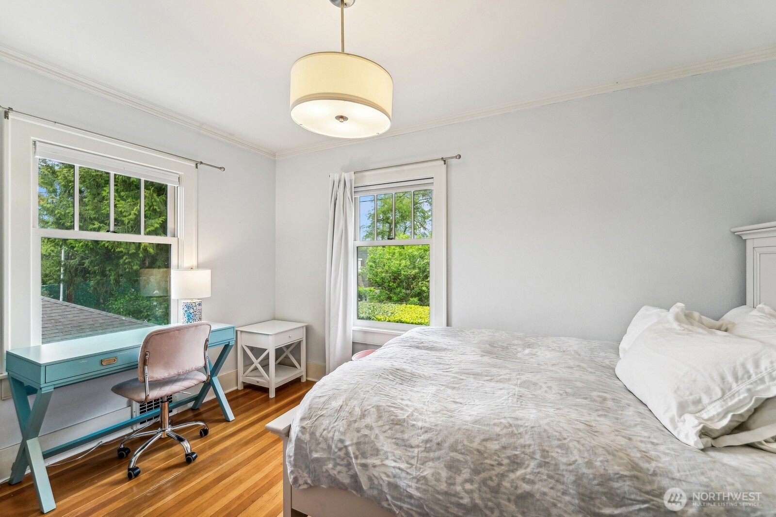 2137 East Hamlin Street Seattle, WA 98112 - Photo 11 of 15