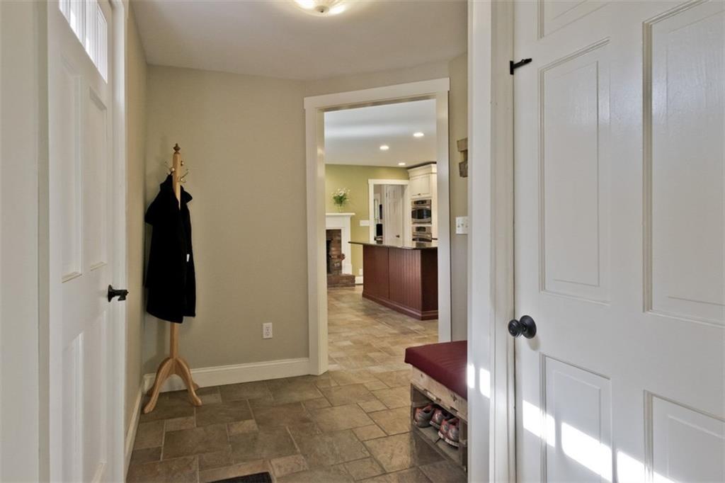 268 Beech Ridge Road Scarborough, ME 04074 - Photo 5 of 33 Photo