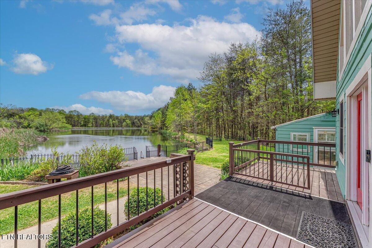 67 Lady Slipper Road Graysville, TN 37338 - Photo 6 of 58 06-Front Door A2