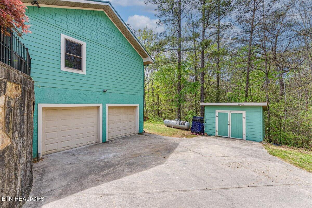 67 Lady Slipper Road Graysville, TN 37338 - Photo 10 of 58 37-Garage A1